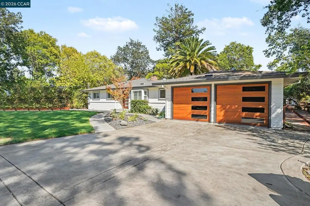 1174 Saint Francis Dr Concord, CA 94518