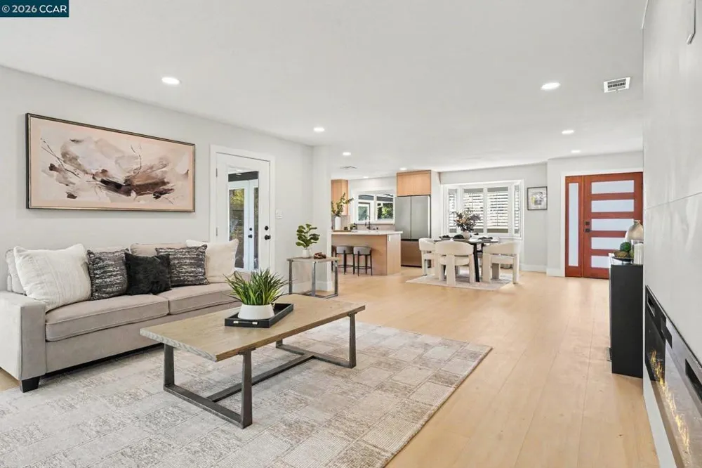 1174 Saint Francis Dr Concord, CA 94518