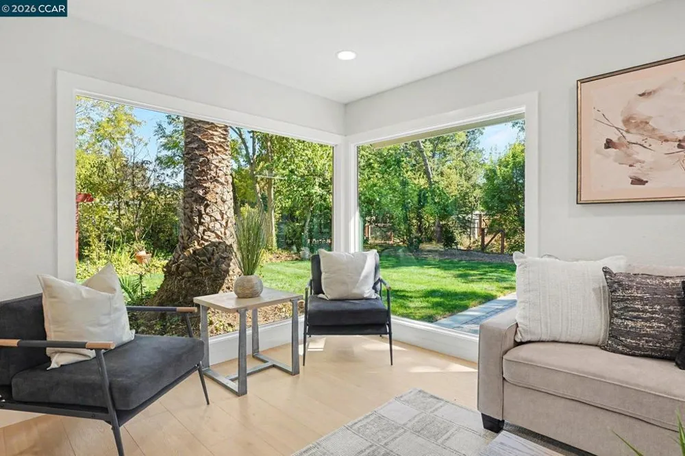 1174 Saint Francis Dr Concord, CA 94518