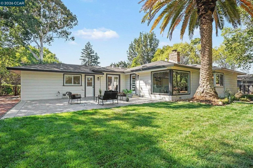 1174 Saint Francis Dr Concord, CA 94518