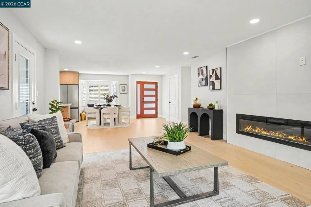 1174 Saint Francis Dr Concord, CA 94518