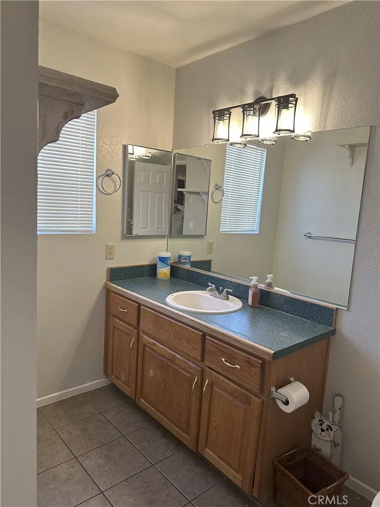784 Michelle Blythe, CA 92225