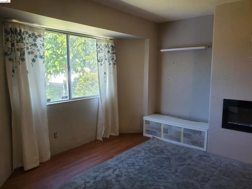 1965 Sherry Cir Oakley, CA 94561