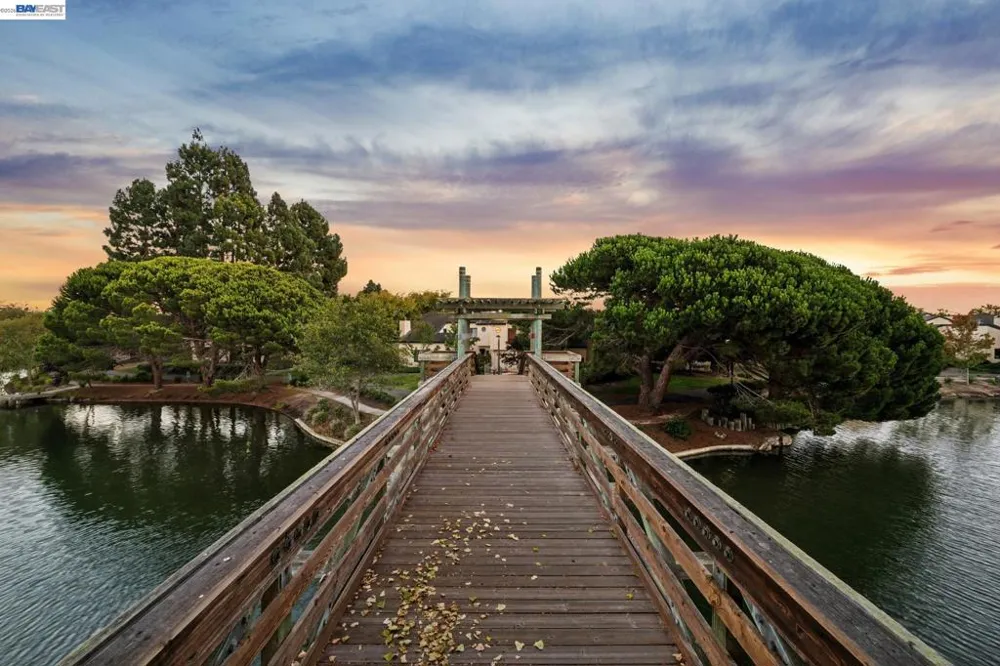 918 Ironwood Rd Alameda, CA 94502