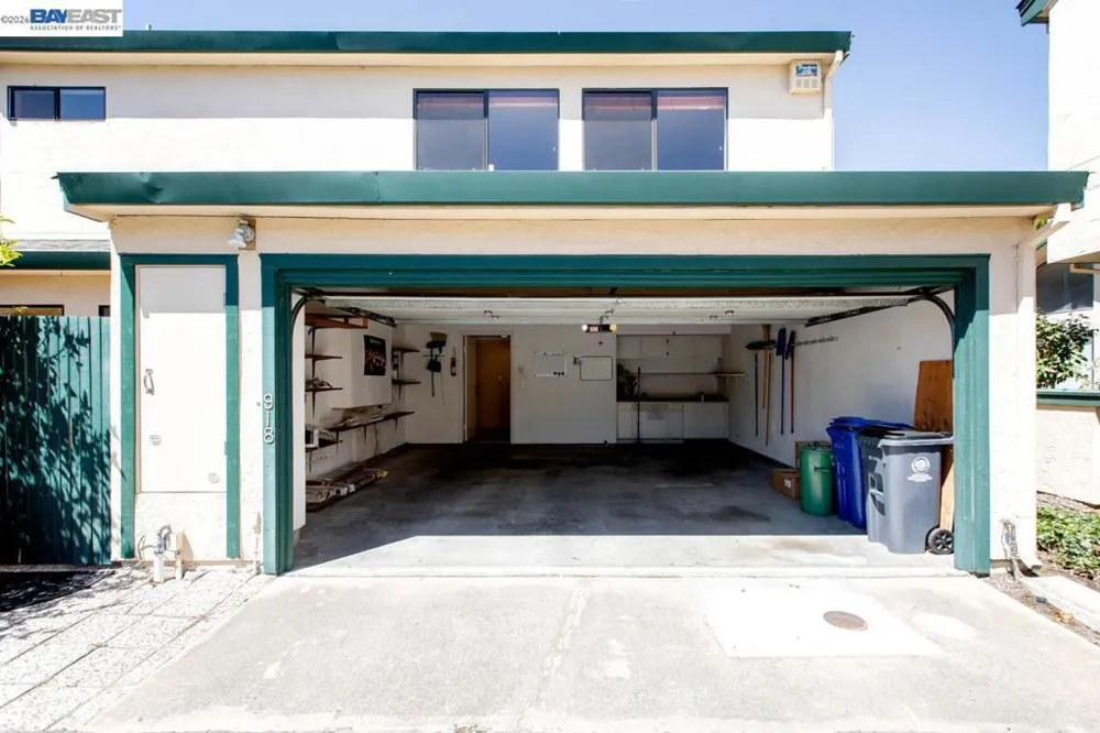918 Ironwood Rd Alameda, CA 94502