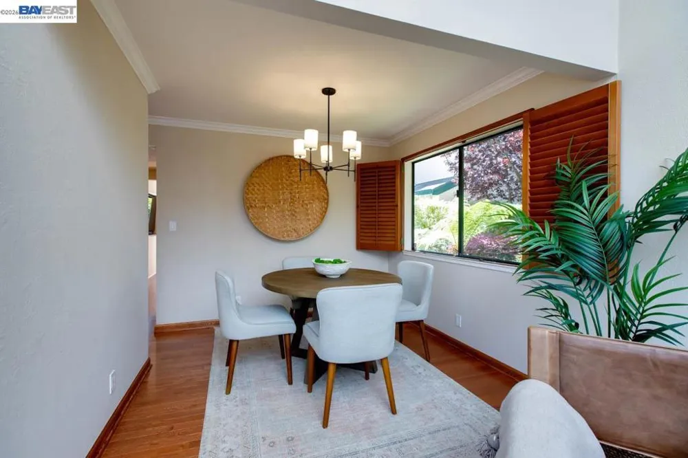 918 Ironwood Rd Alameda, CA 94502