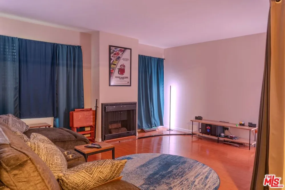 9025 Willis Avenue #158 Los Angeles, CA 91402