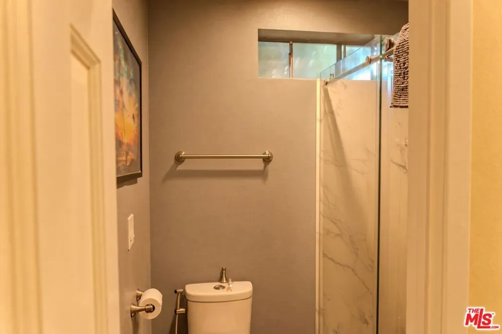 9025 Willis Avenue #158 Los Angeles, CA 91402