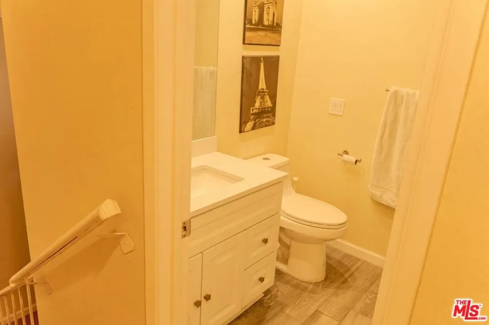 9025 Willis Avenue #158 Los Angeles, CA 91402