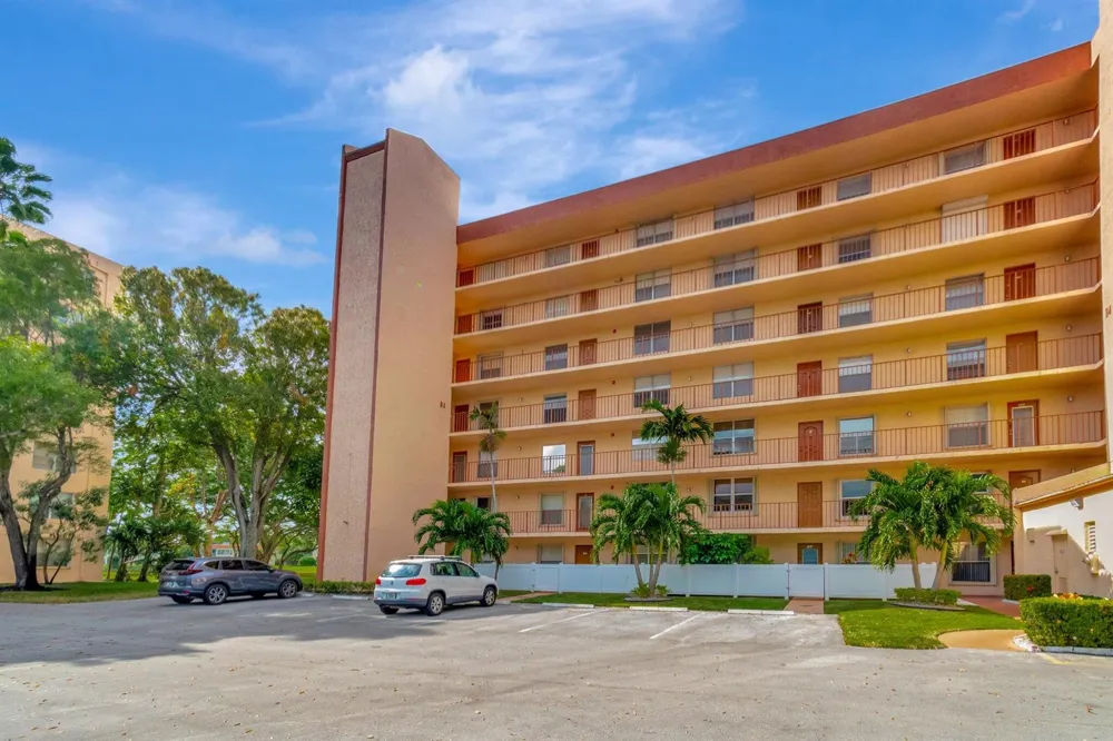 14623 Bonaire Boulevard #502 Delray Beach, FL 33446