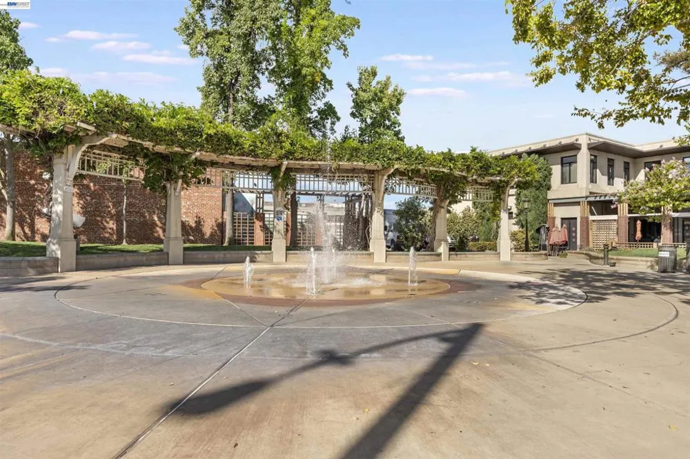 1956 5th Livermore, CA 94550