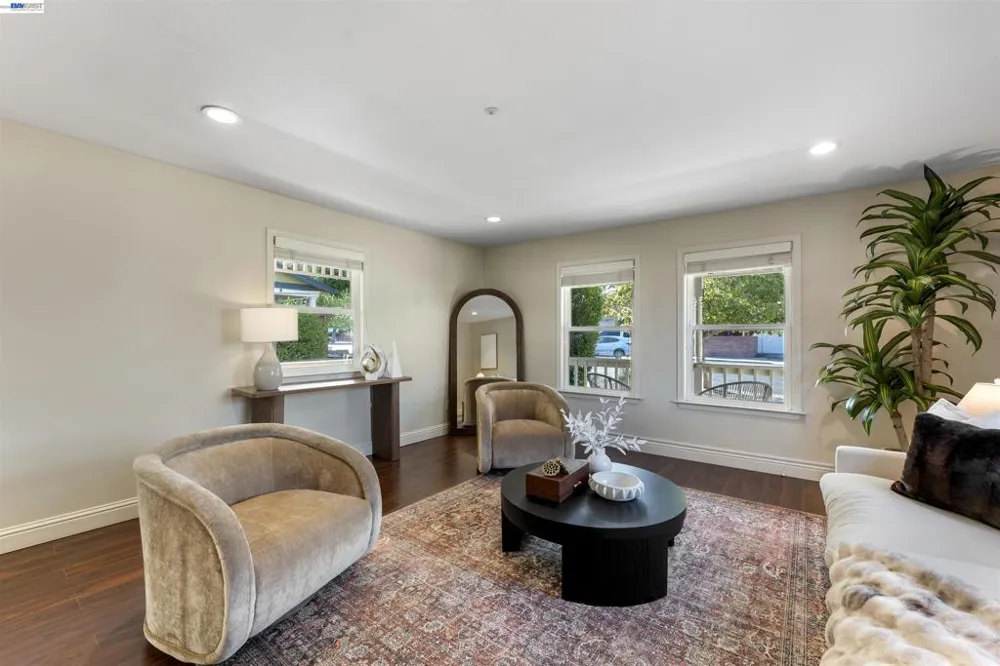1956 5th Livermore, CA 94550