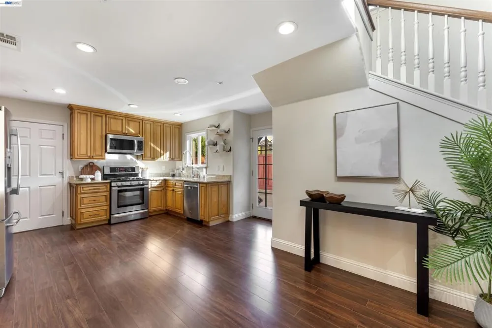 1956 5th Livermore, CA 94550