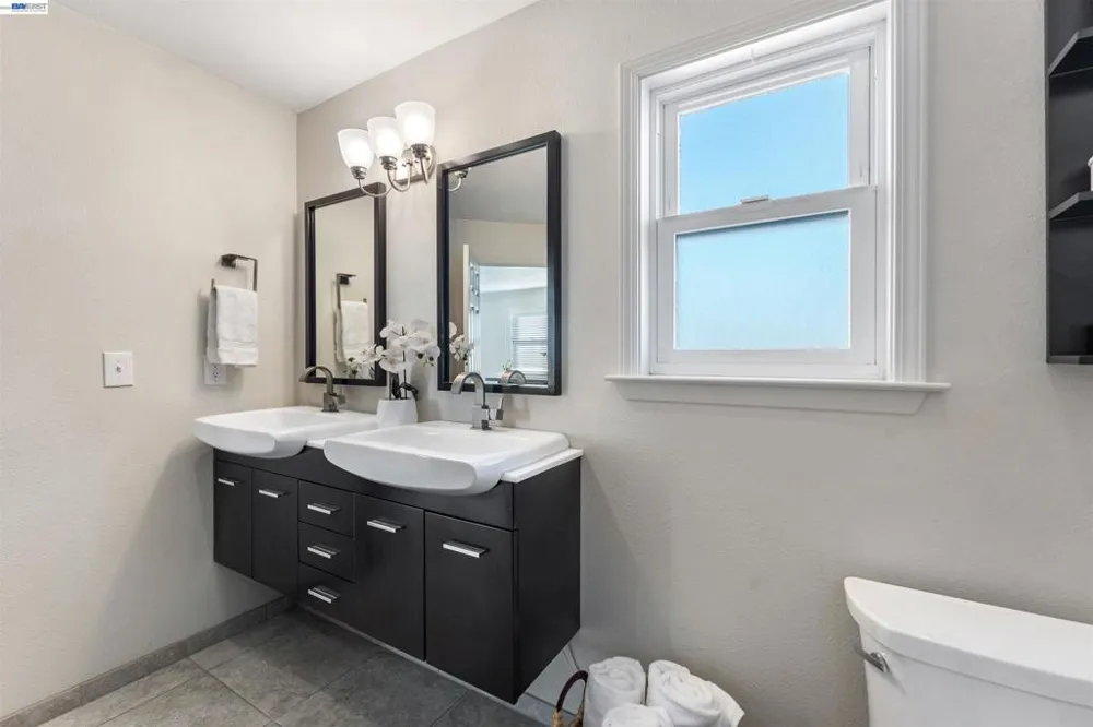 1956 5th Livermore, CA 94550