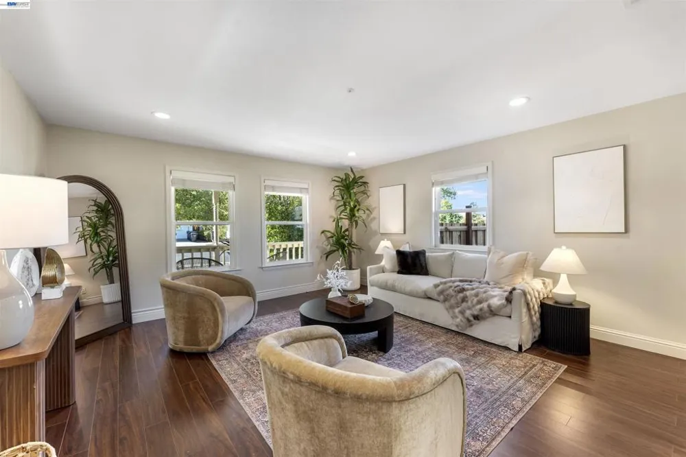 1956 5th Livermore, CA 94550
