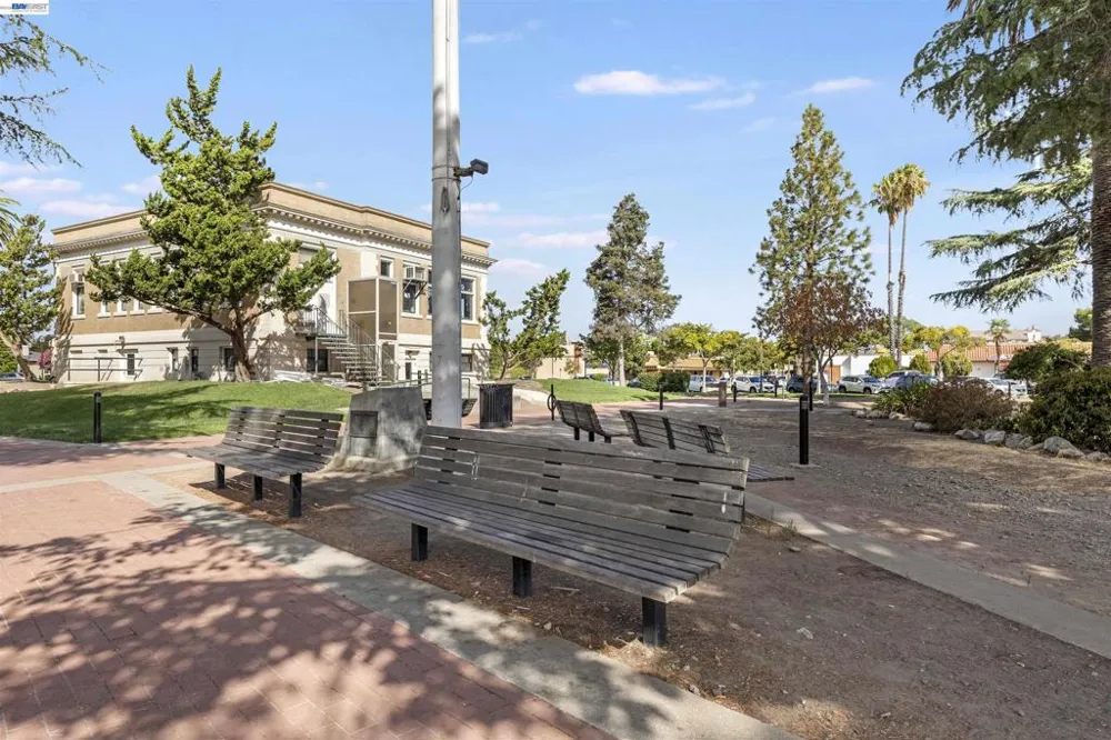 1956 5th Livermore, CA 94550