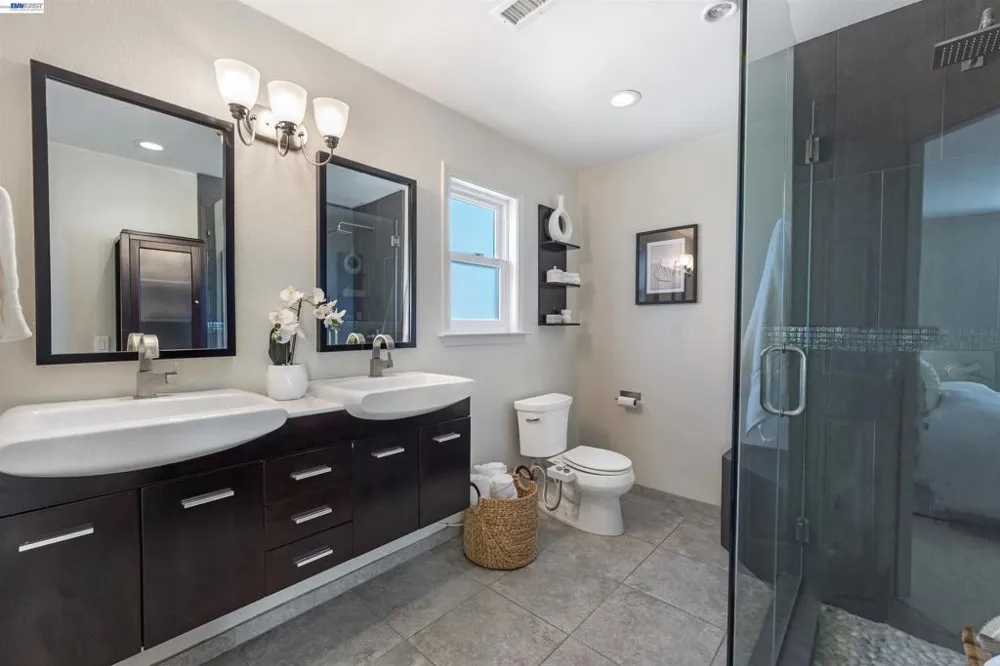 1956 5th Livermore, CA 94550