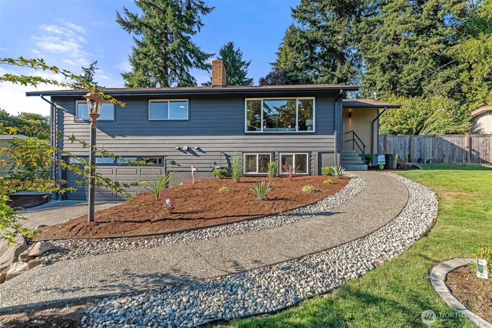 1836 NW 197th Street Shoreline, WA 98177