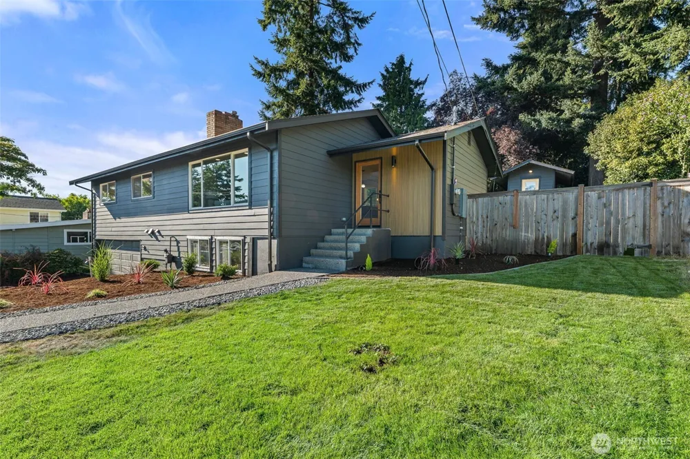 1836 NW 197th Street Shoreline, WA 98177