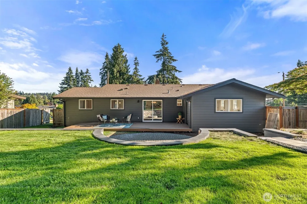 1836 NW 197th Street Shoreline, WA 98177