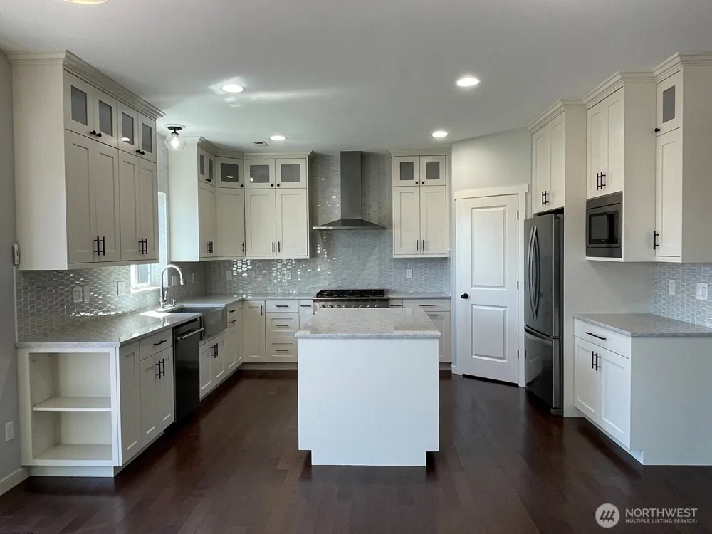 11327 58th Avenue SE Everett, WA 98208