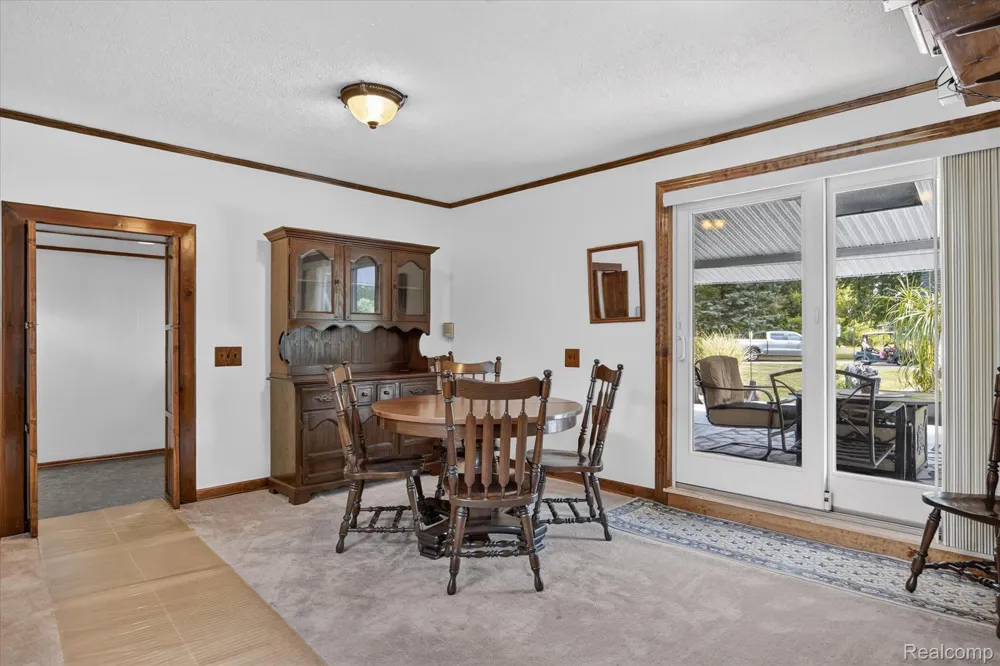 11175 Elmview Street Romulus City, MI 48174