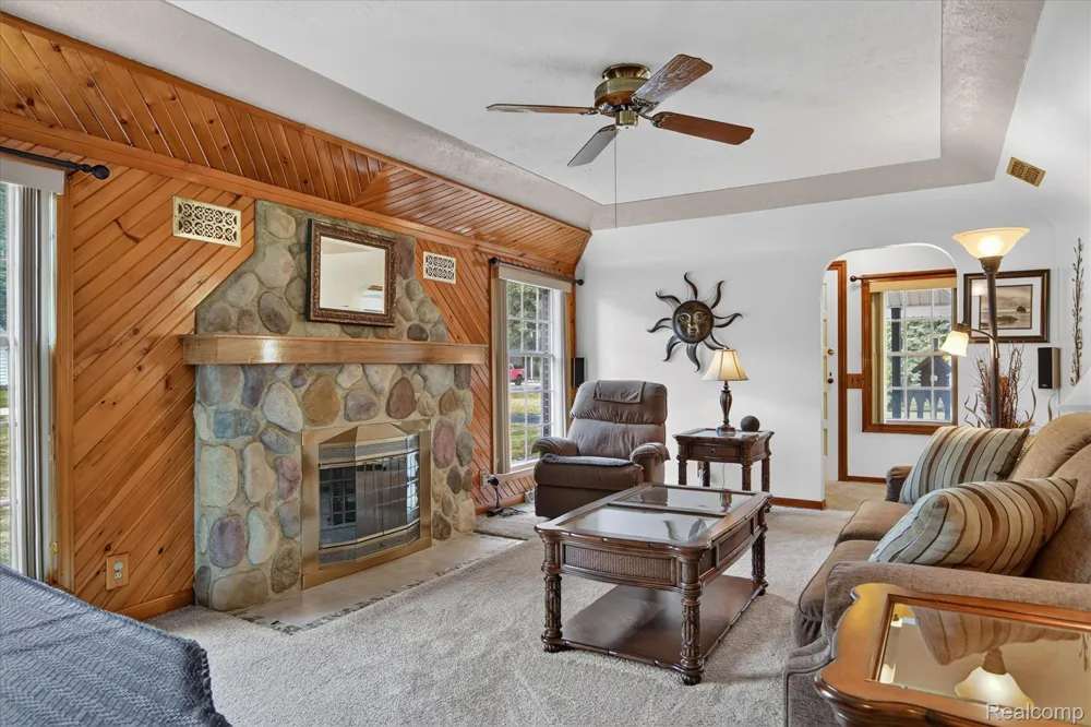 11175 Elmview Street Romulus City, MI 48174