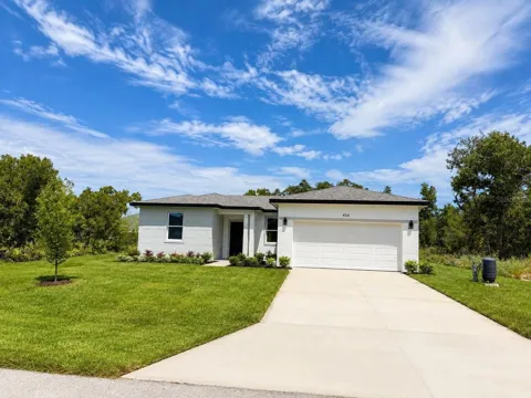 424 MAITLAND COURT
