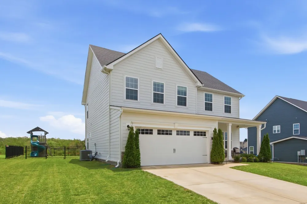 3032 Manchester Dr Spring Hill, TN 37174