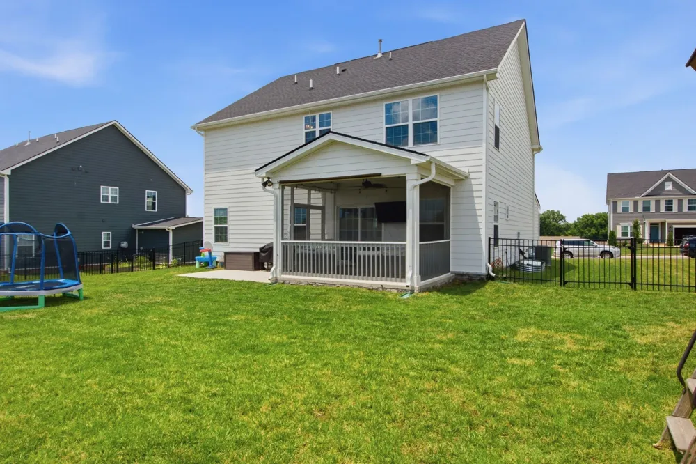 3032 Manchester Dr Spring Hill, TN 37174
