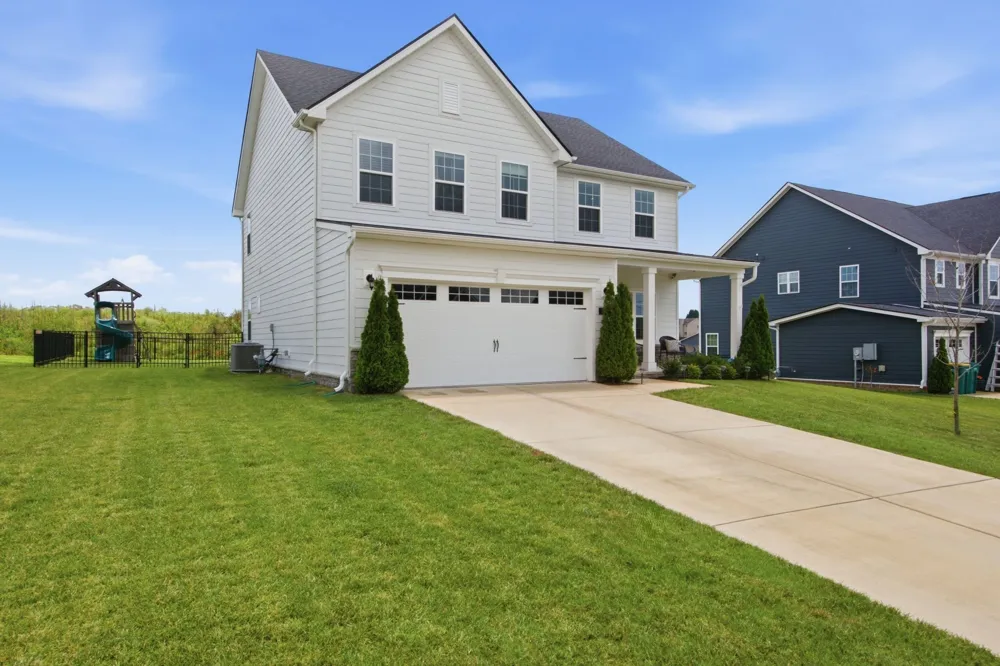 3032 Manchester Dr Spring Hill, TN 37174