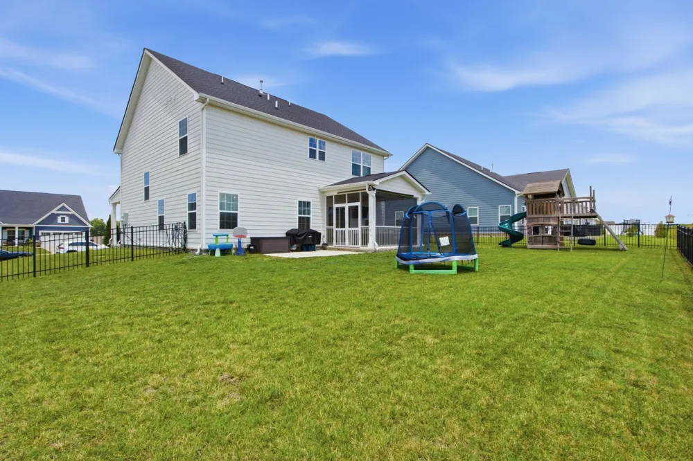 3032 Manchester Dr Spring Hill, TN 37174