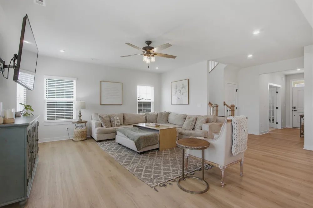 3032 Manchester Dr Spring Hill, TN 37174