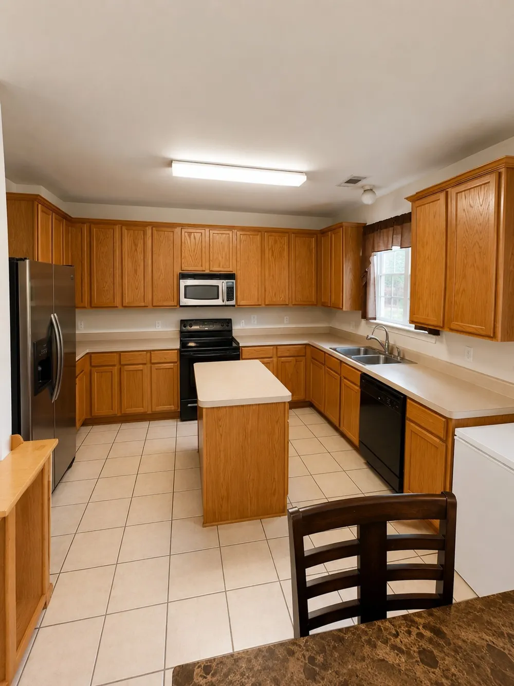 2851 Ector Drive Grand Prairie, TX 75052