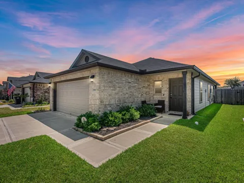 1806 Brushy Cedar Drive