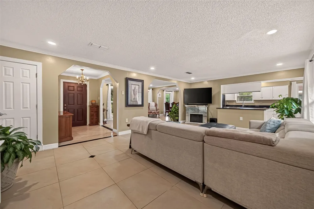 10807 Chimney Rock Road Houston, TX 77096