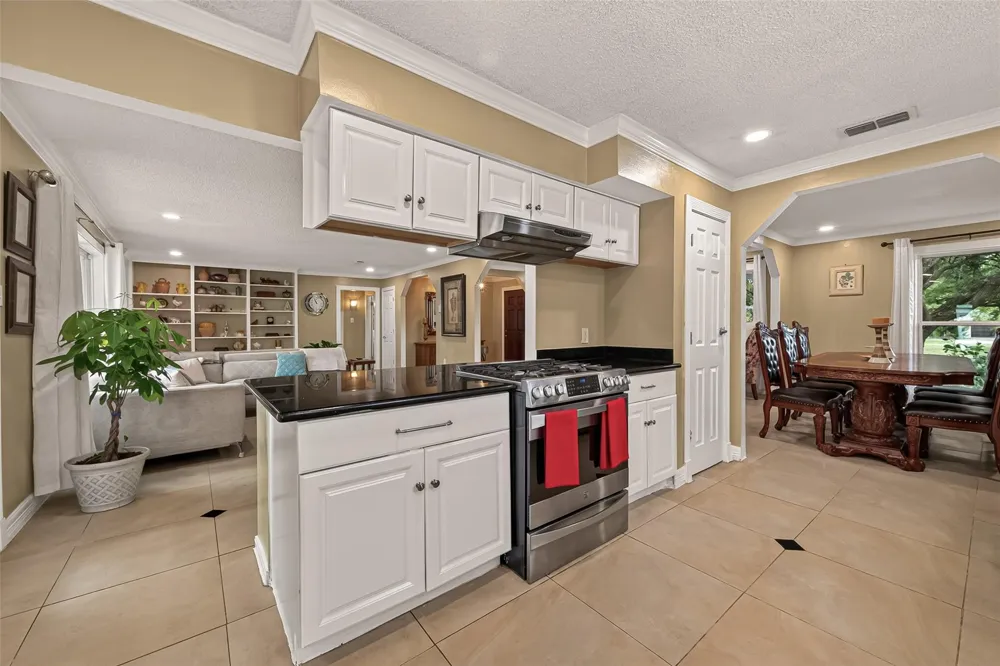 10807 Chimney Rock Road Houston, TX 77096