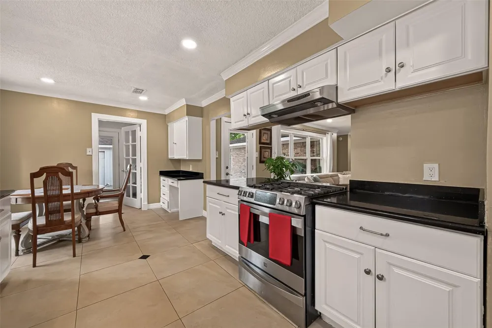 10807 Chimney Rock Road Houston, TX 77096