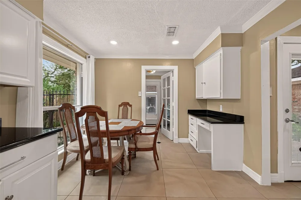 10807 Chimney Rock Road Houston, TX 77096