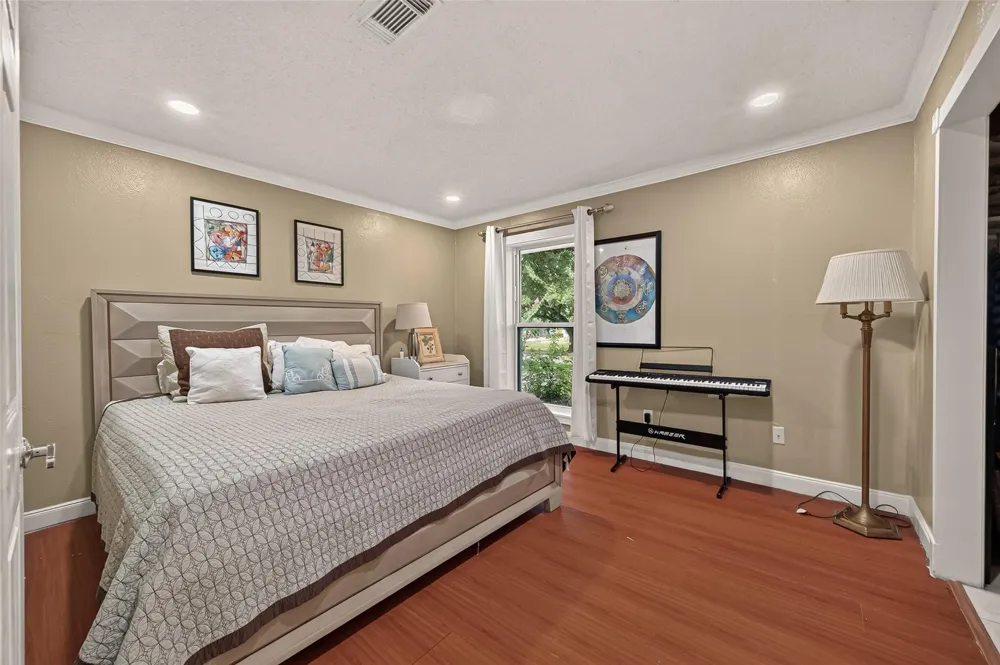10807 Chimney Rock Road Houston, TX 77096