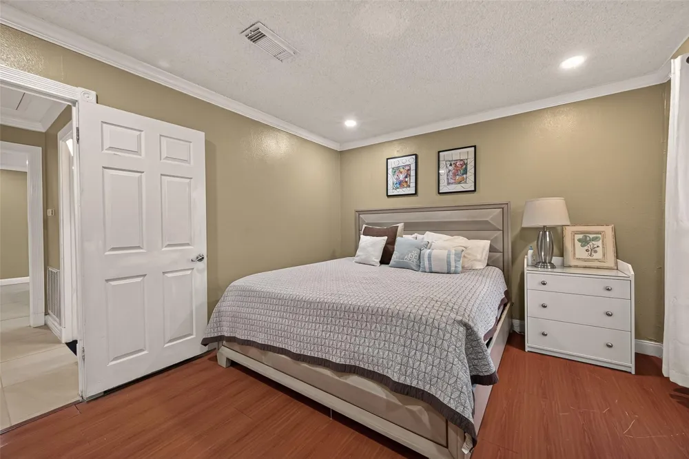 10807 Chimney Rock Road Houston, TX 77096