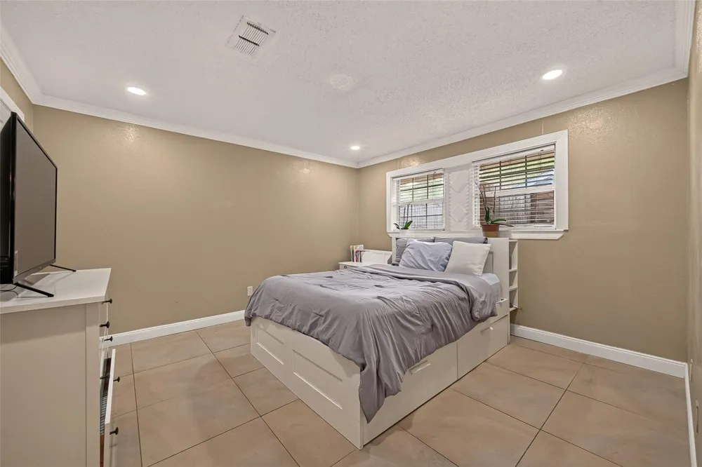 10807 Chimney Rock Road Houston, TX 77096