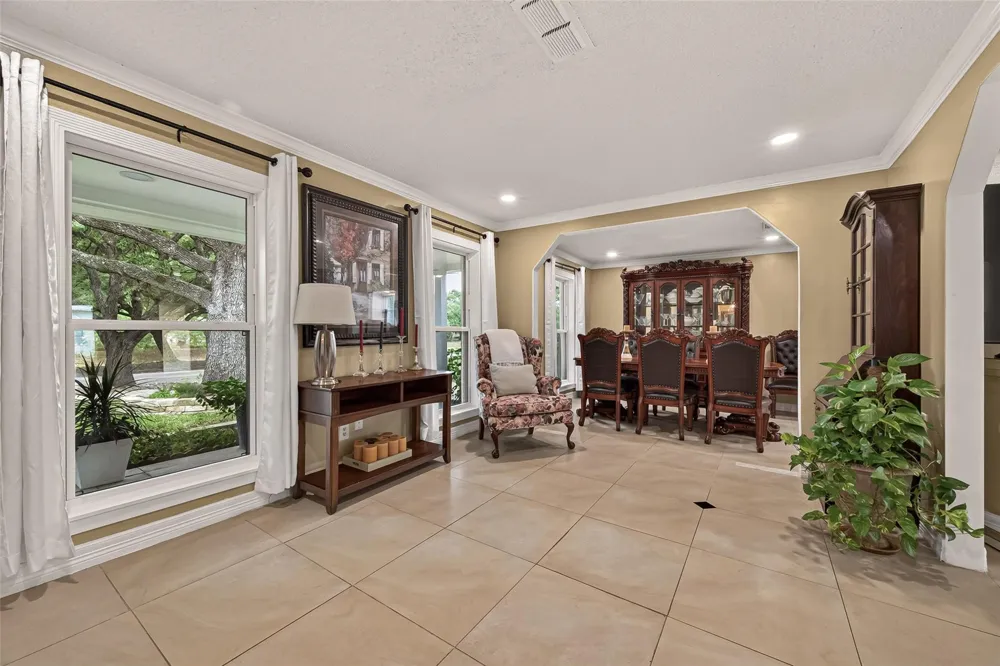 10807 Chimney Rock Road Houston, TX 77096