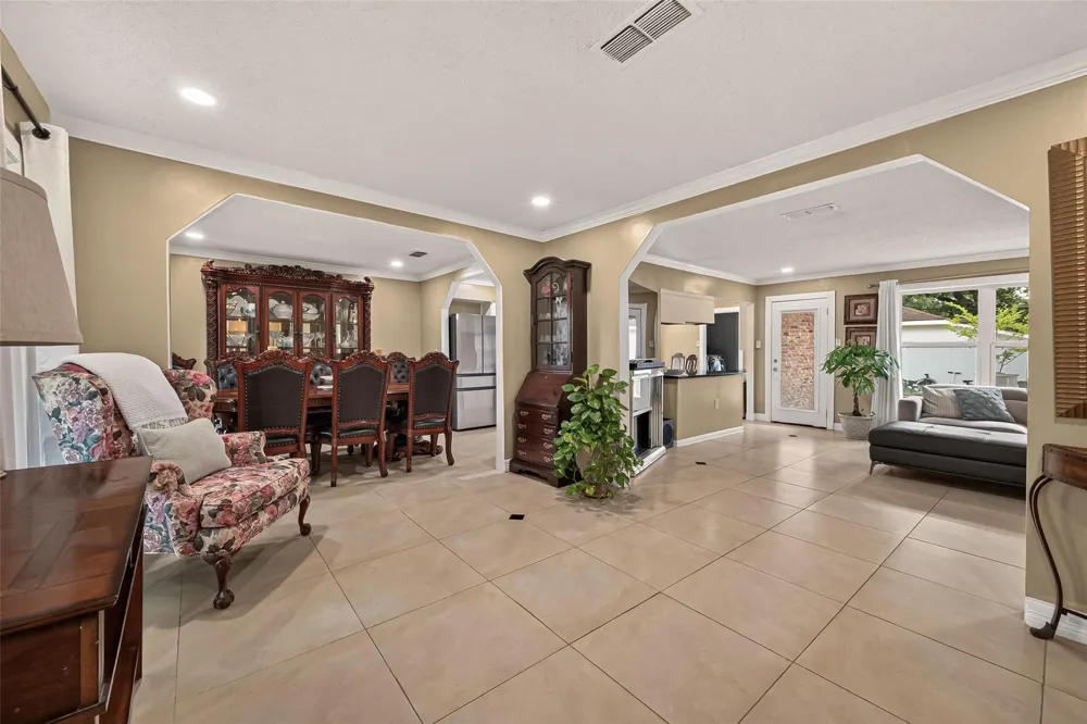 10807 Chimney Rock Road Houston, TX 77096