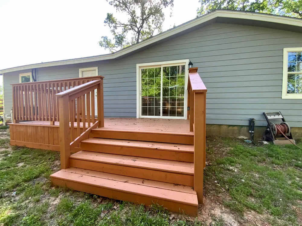 172 Pine Needle St Onalaska, TX 77360