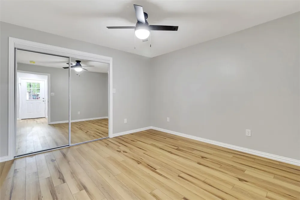 172 Pine Needle St Onalaska, TX 77360