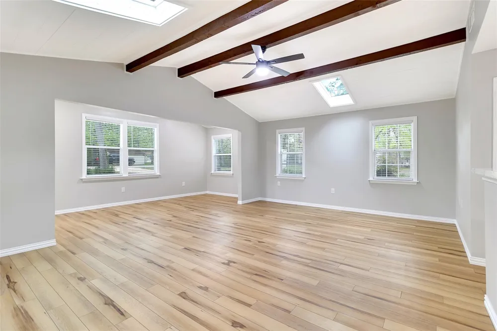 172 Pine Needle St Onalaska, TX 77360