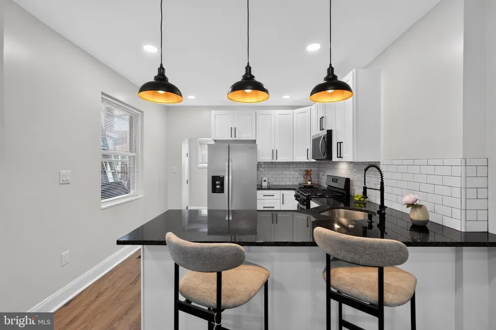 5633 FLORENCE AVENUE Philadelphia, PA 19143