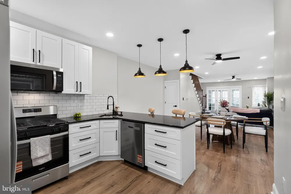 5633 FLORENCE AVENUE Philadelphia, PA 19143