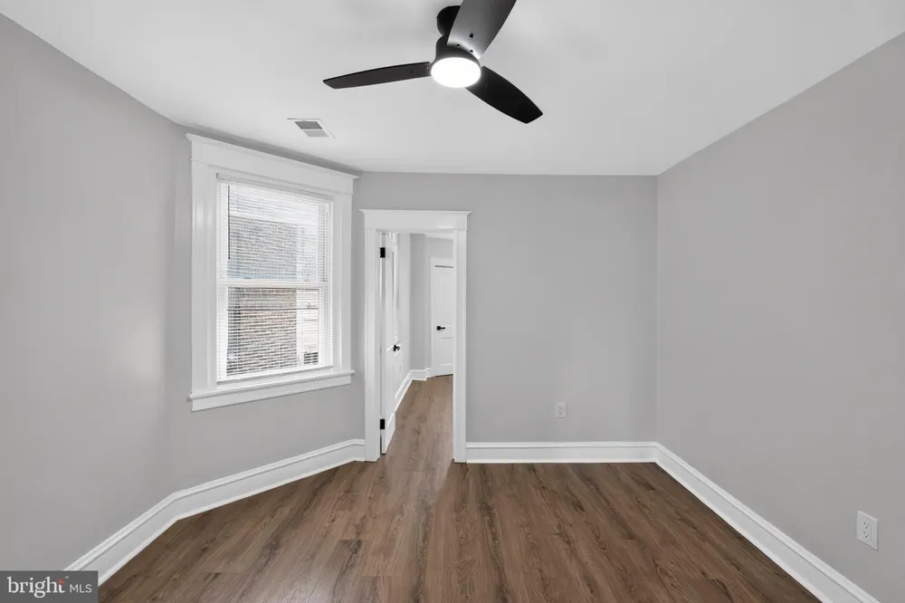 5633 FLORENCE AVENUE Philadelphia, PA 19143